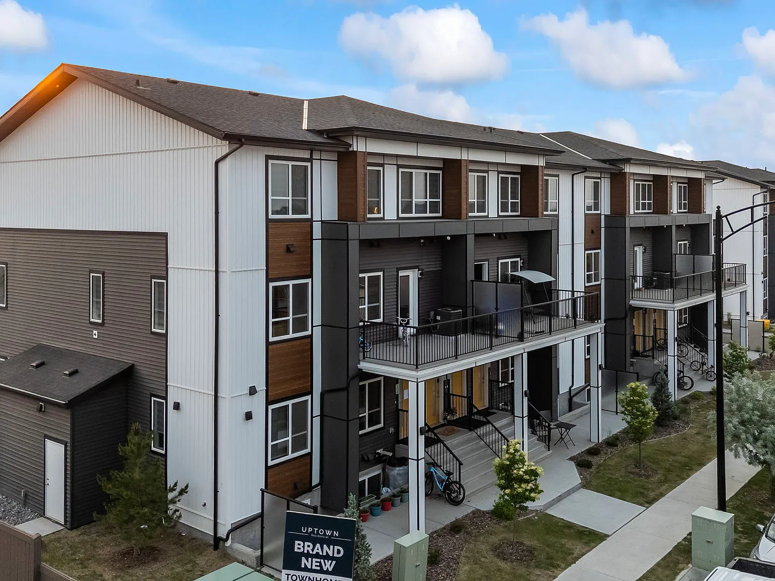 2 Bed Heritage Valley Heights Townhomes — Photo 2