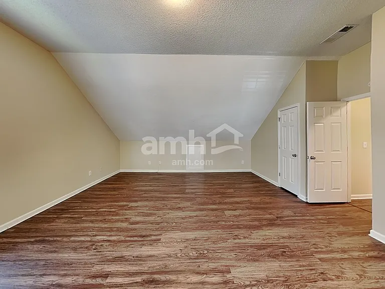4445 Tuckahoe Ct — Photo 17