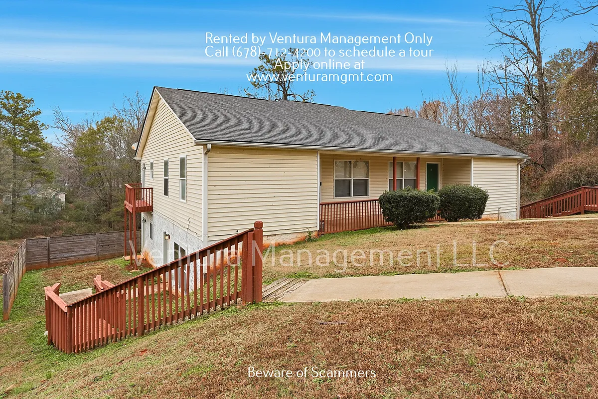 Photo 1 of 25 - 7281 Ashton Ct #C - Douglasville, GA Primary Photo - 7281 Ashton Ct #C
