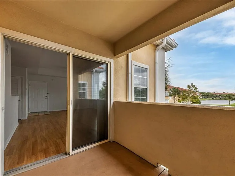 1010 Villagio Cir #204 — Photo 28