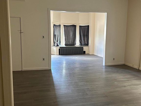 3rd image of 173 George Ave