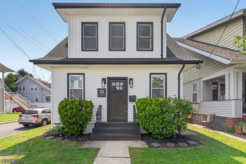 1st image of 32 Fontaine Ave