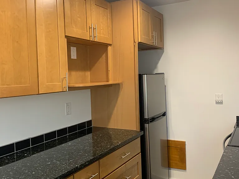 1815 E Thomas St #B — Photo 4