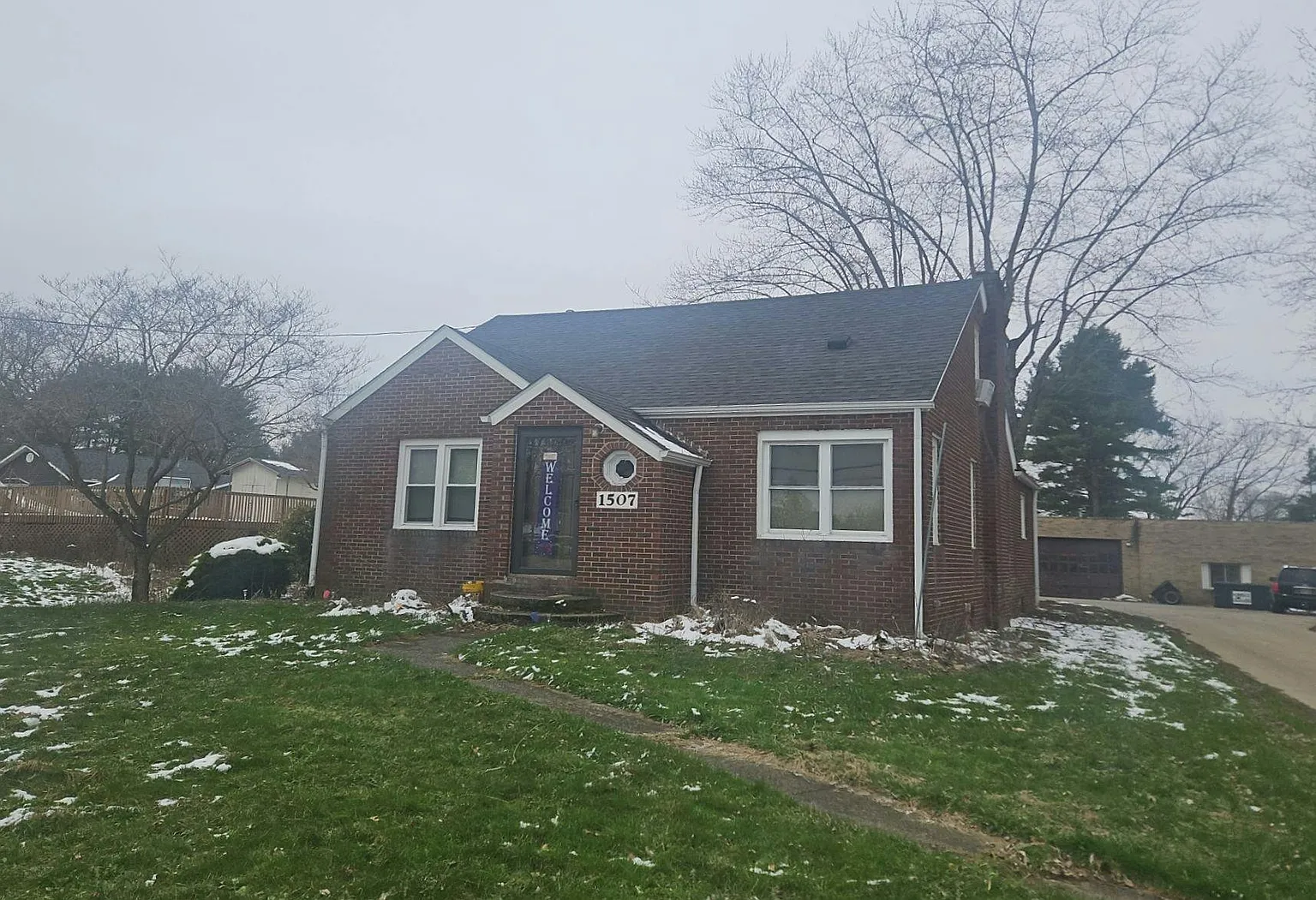 1507 S Chapel St photo 1