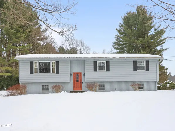 184 Washington Mountain Rd, Lee, MA 01238