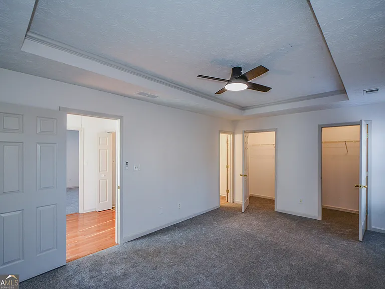 5460 Hampton Ct — Photo 29