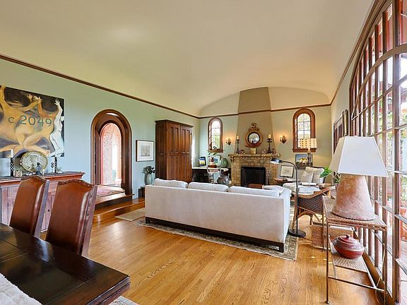 5th image of 1027 Adella Ave