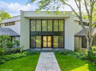 21 Lakewood Dr, Glencoe, IL 60022