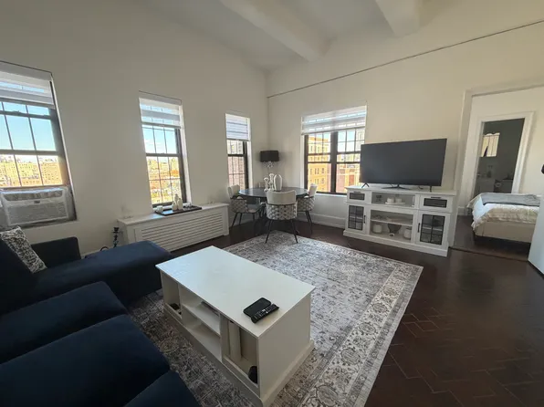 160 West 73rd Street image 5 of 12