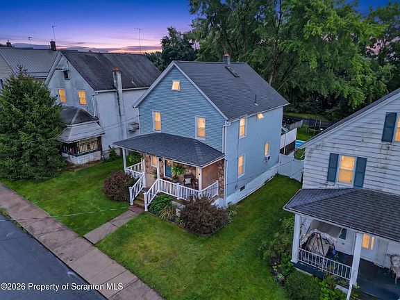 5th image of 1251 Loomis Ave