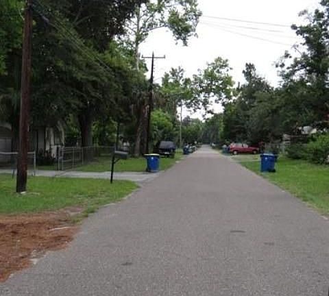 3rd image of 9068 Adams Ave