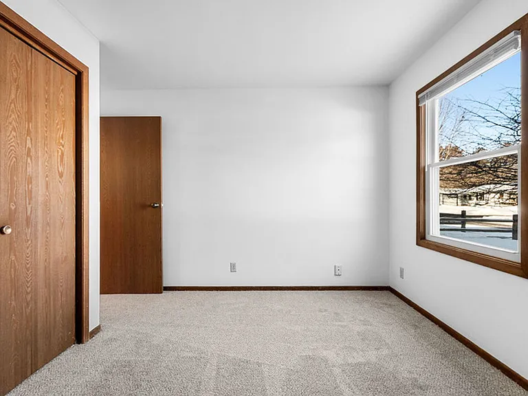 Woodfield Circle — Photo 19