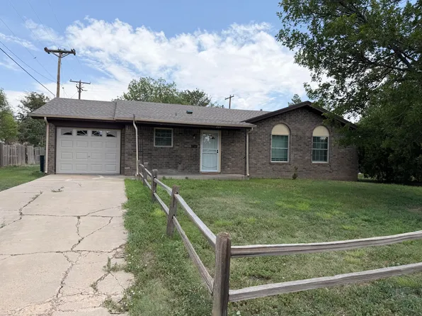 222 NW 11th St, Dimmitt, TX 79027