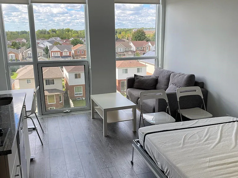 1900 Simcoe St N #416 — Photo 2