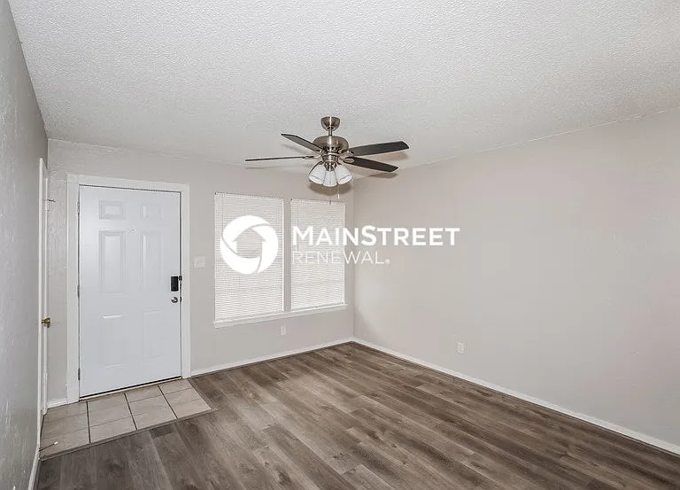 808 Lotus Ave — Photo 13