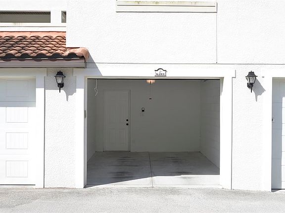 Garage One Car + One Park Space