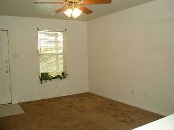 2nd image of 107 W Dove Ln APT 206