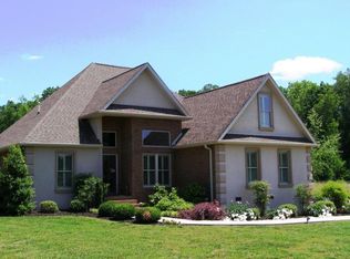 121 Copperwood Ct, Sparta, TN 38583