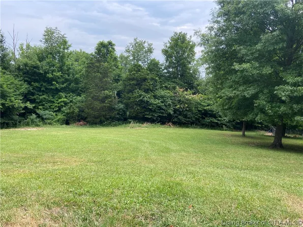 Grandview Avenue NE, Lanesville, IN 47136