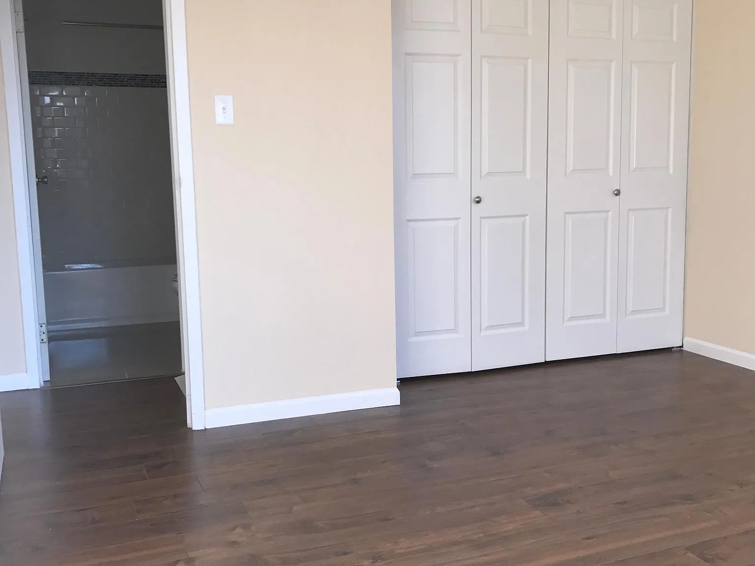 5817 N Kenmore Ave — Photo 4