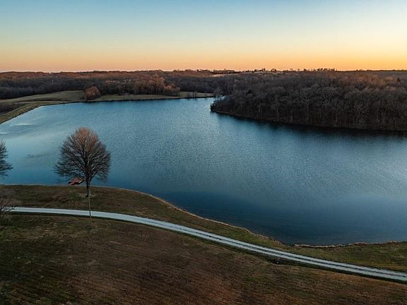 2nd image of 23076 Springdale Rd