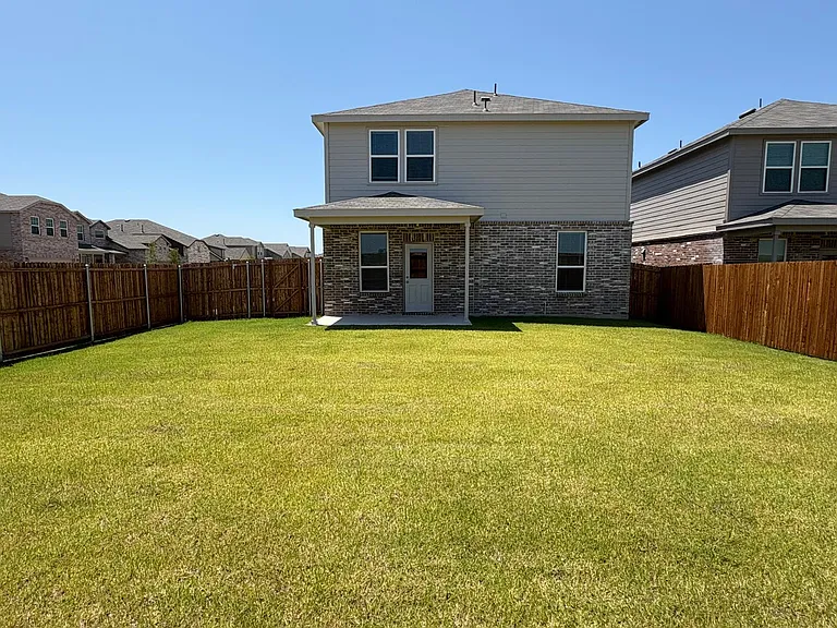 Backyard - Huge Corner lot with added privacy