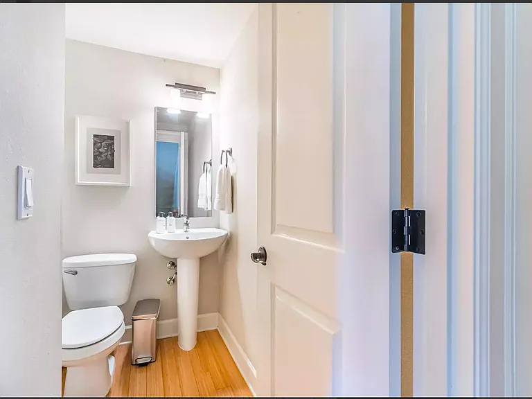 3440B 23rd Ave W #B — Photo 16