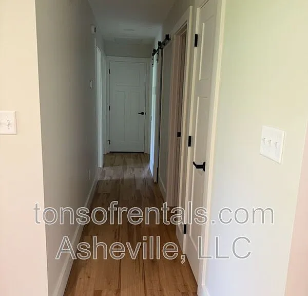 6 Tracy Ln — Photo 8