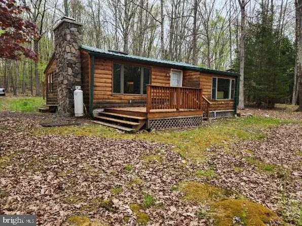 17 Brookside Dr, White Haven, PA 18661