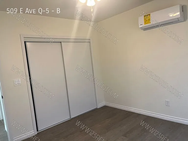 509 E Avenue Q #5-B — Photo 14