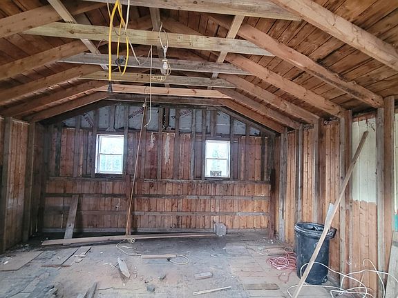 5th image of 1171 S Black River Rd