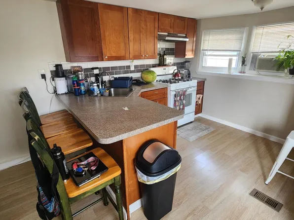 1205 Farrell Ave Trailer 2, Cherry Hill, NJ 08002