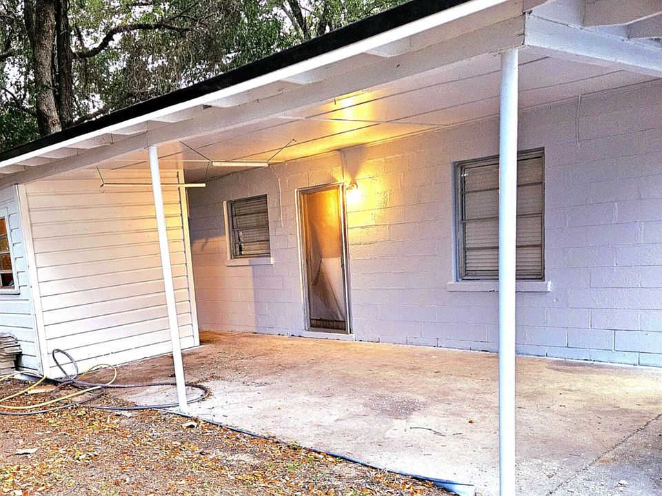 1st image of 400 N 11th Ave