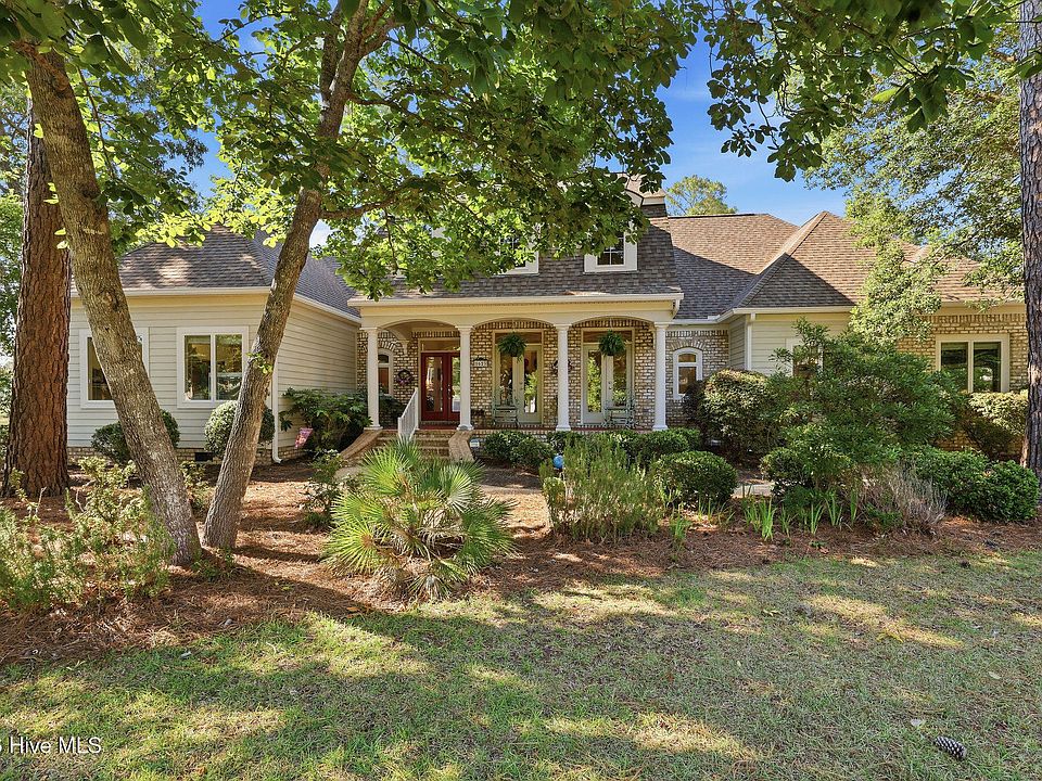 1st image of 1623 Amberwood Drive SE