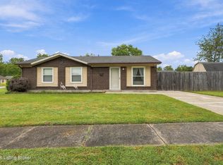 9801 Barnlake Dr, Louisville, KY 40291