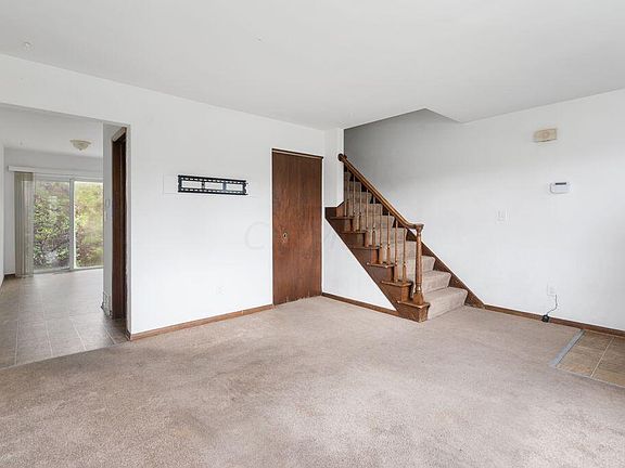 5th image of 501 Goshen Ct