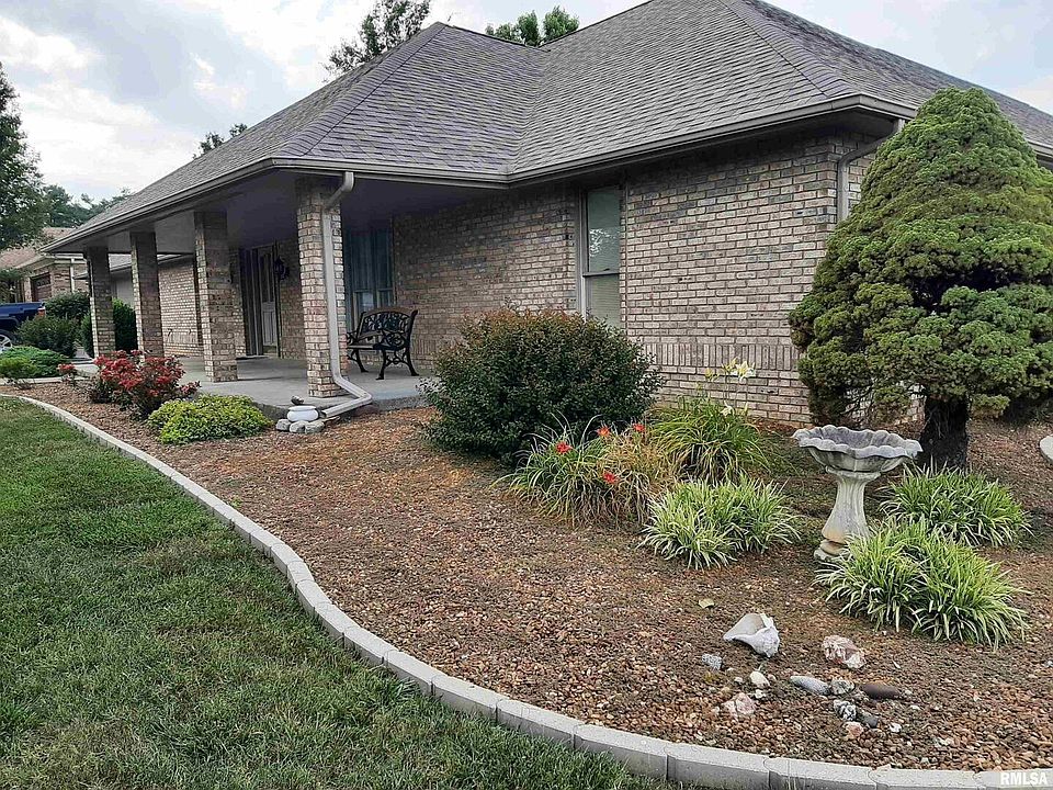 1st image of 1800 Paula Ln