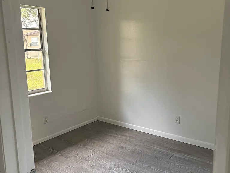 38947 B Ave — Photo 7