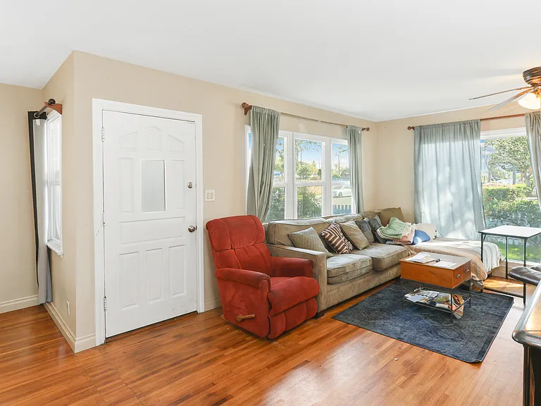304 S Greengrove Dr — Photo 6