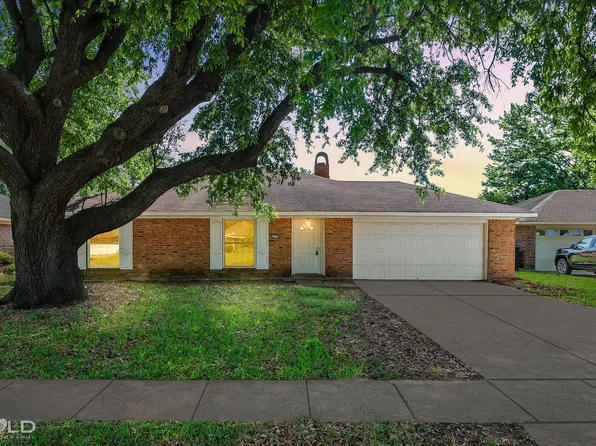 4909 Longstreet Pl, Bossier City, LA 71112