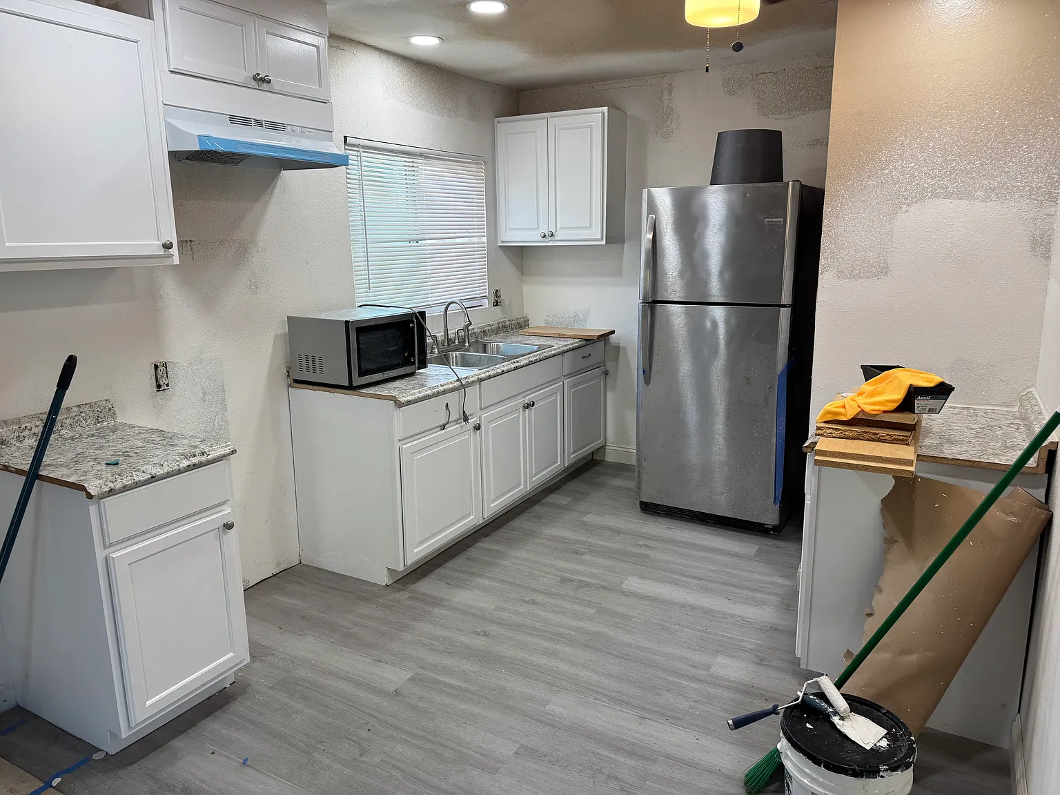 2 bed, 1100 sqft, $2,700 — Photo 1