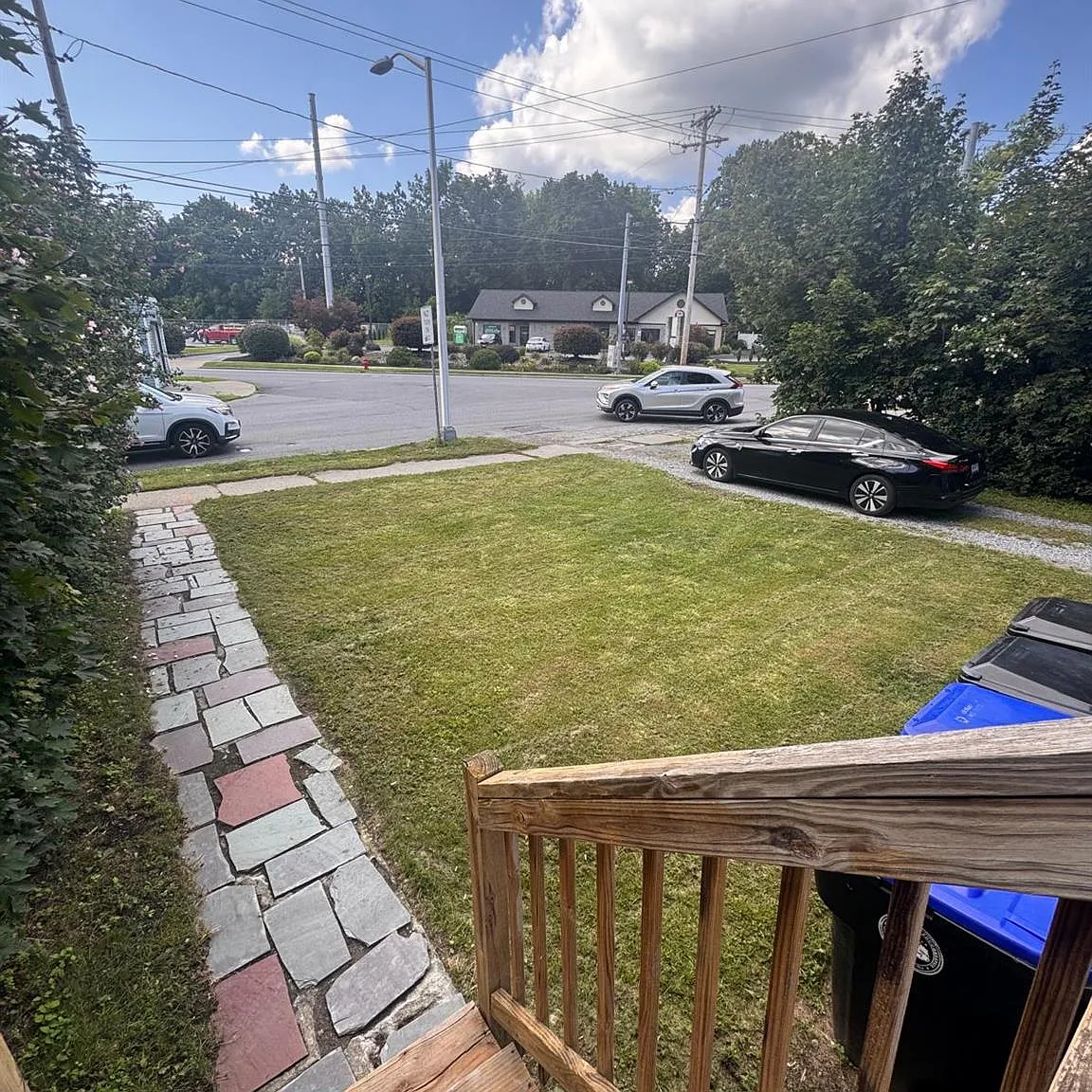 3 bed, 1.0 bath, 1232 sqft, $2,300 — Photo 4