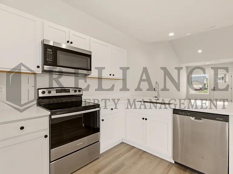 150 N Gowen St — Photo 21