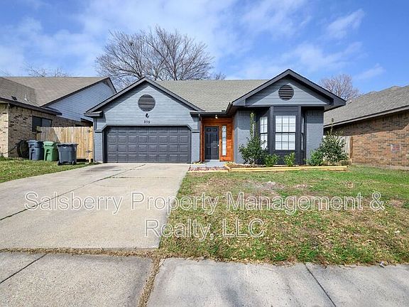 3rd image of 809 Headwater Dr
