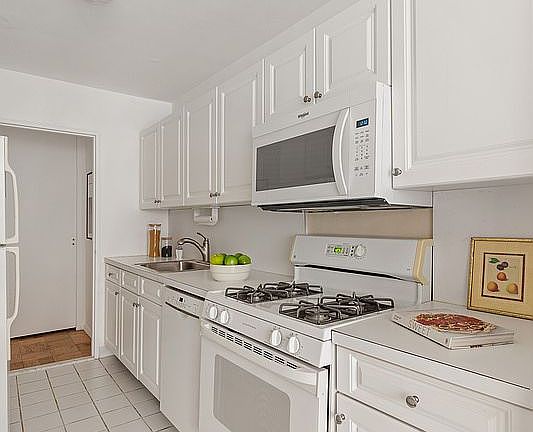 4th image of 170 W End Ave APT 2N