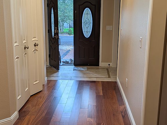 4th image of 850 Connie Dr