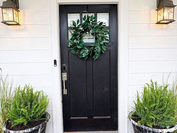 3rd image of 1186 Morley Ave SE