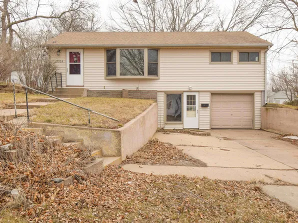 2205 W 16th St, Sioux Falls, SD 57104