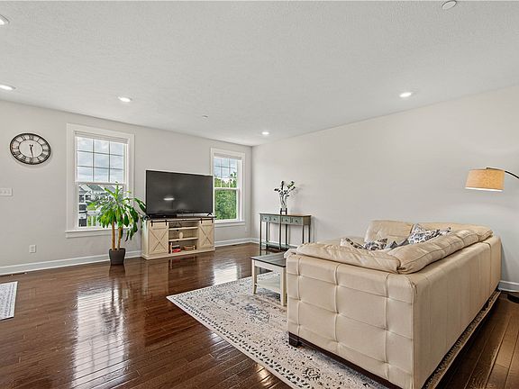 5th image of 4305 Spruce Rd