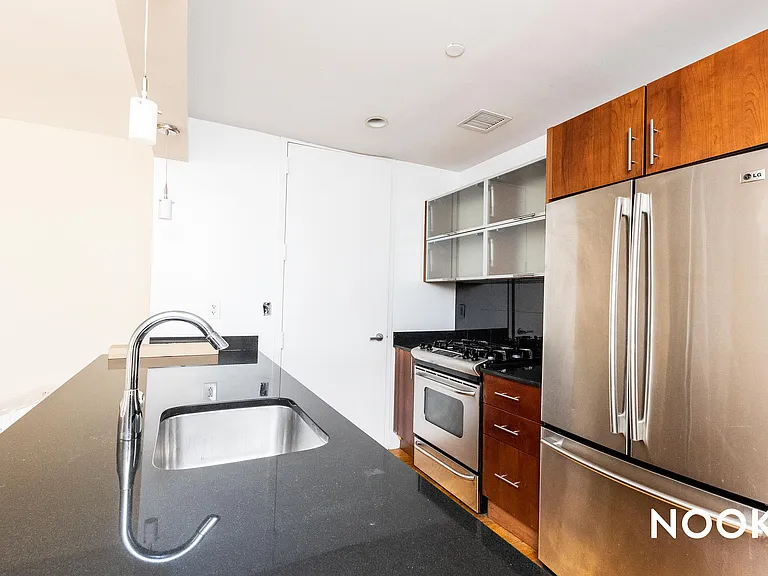 756 Myrtle Ave #5B — Photo 19